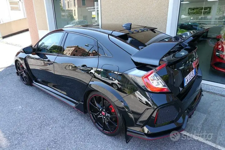 Honda Civic 2019 photo 3