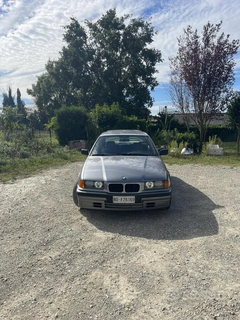 BMW 318I 1992 photo 2
