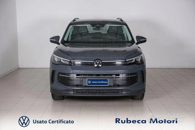 Volkswagen Tiguan 2024 photo 2