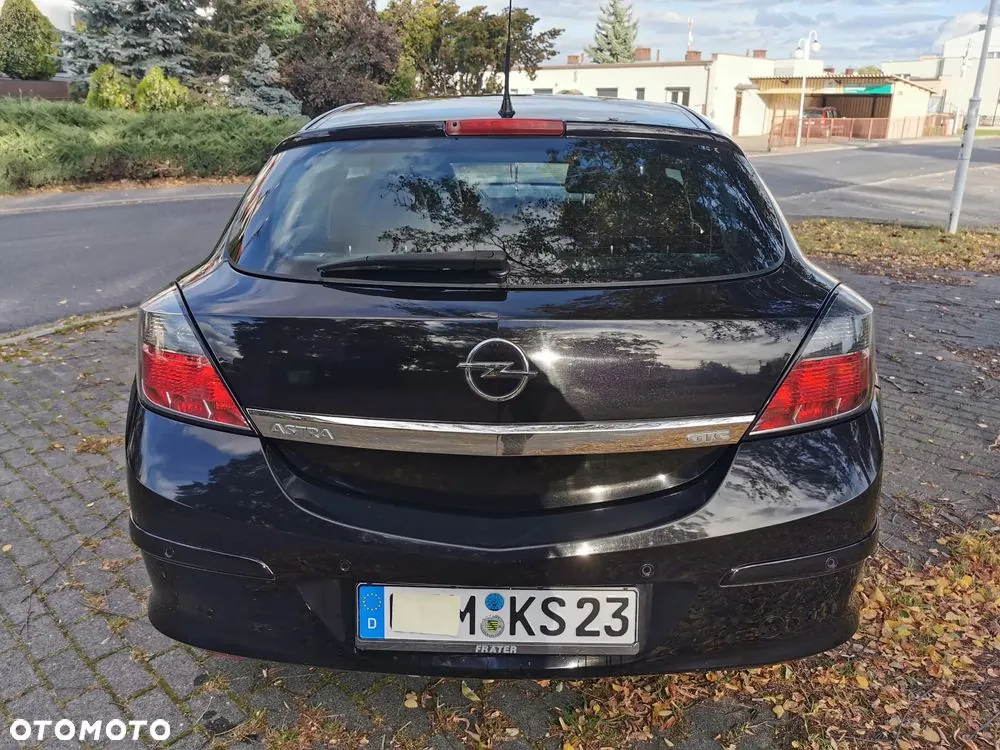 Opel Astra 2007 photo 2