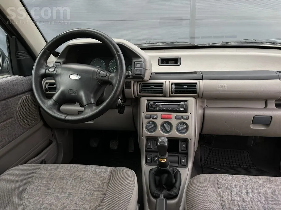 Land Rover Freelander 2000 photo 5