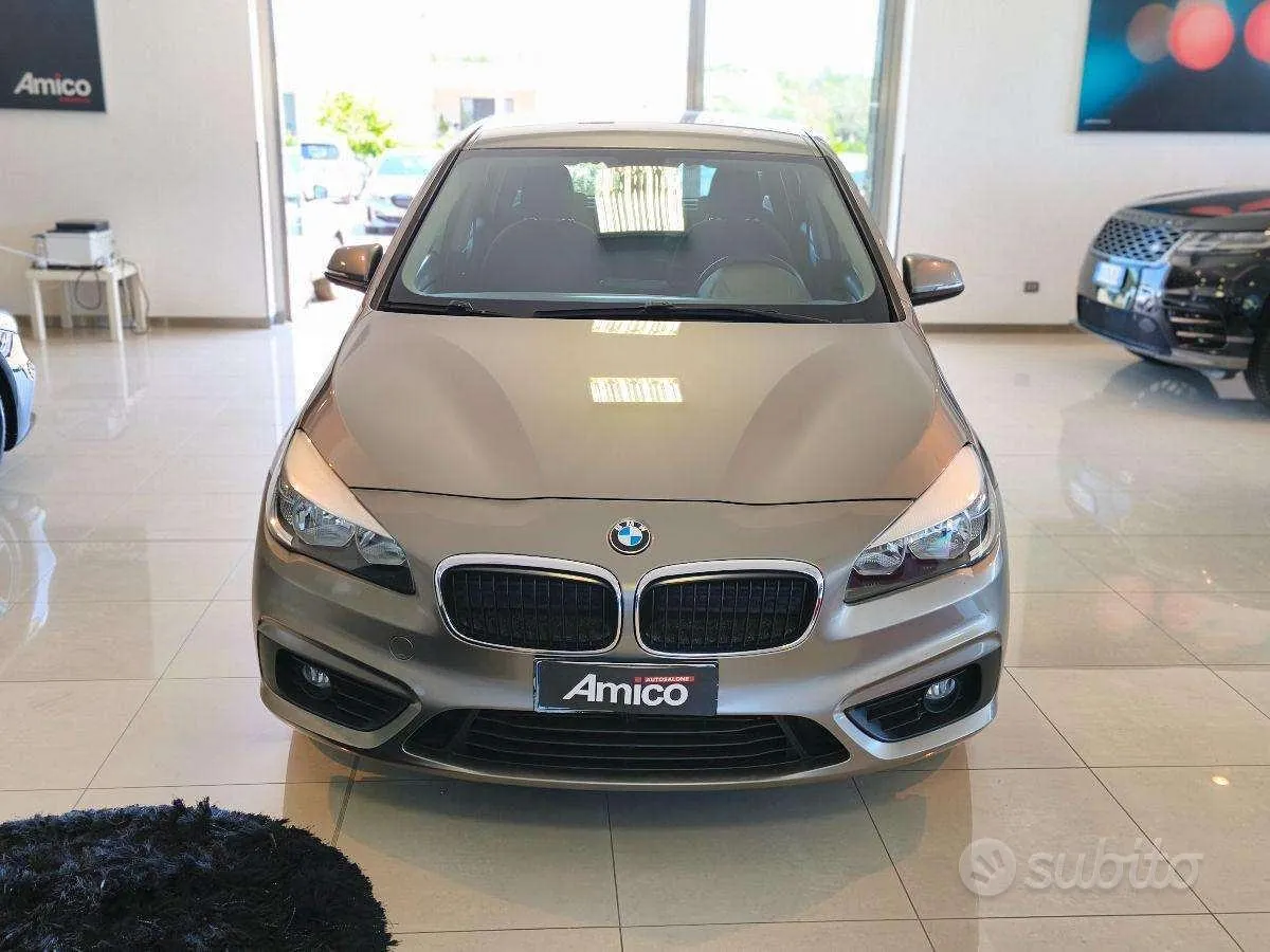 BMW 3 Series 2016 photo 2