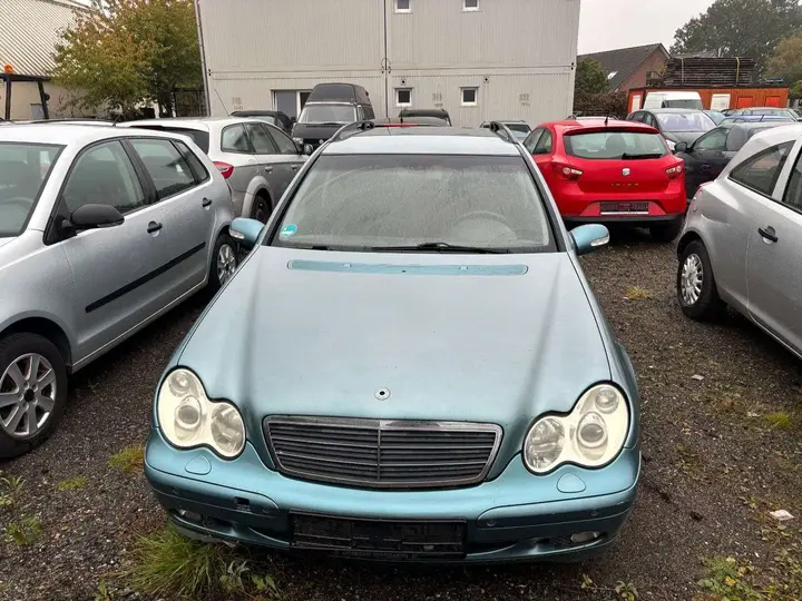 Mercedes-Benz C180