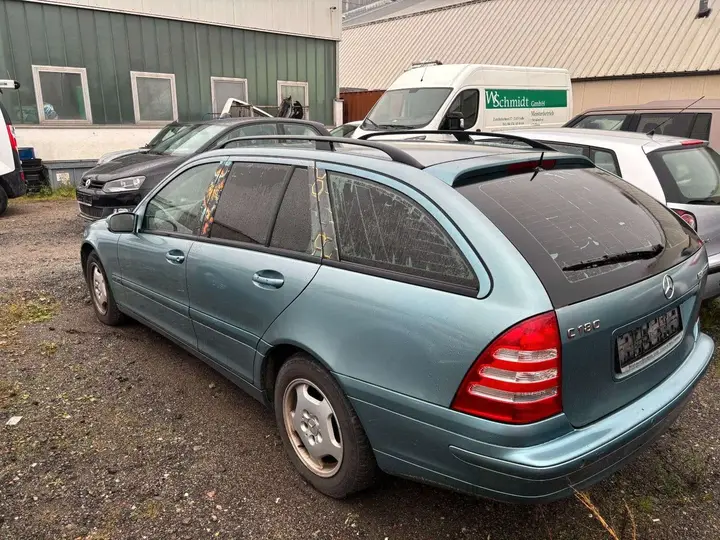 Mercedes-Benz C180 2003 photo 3