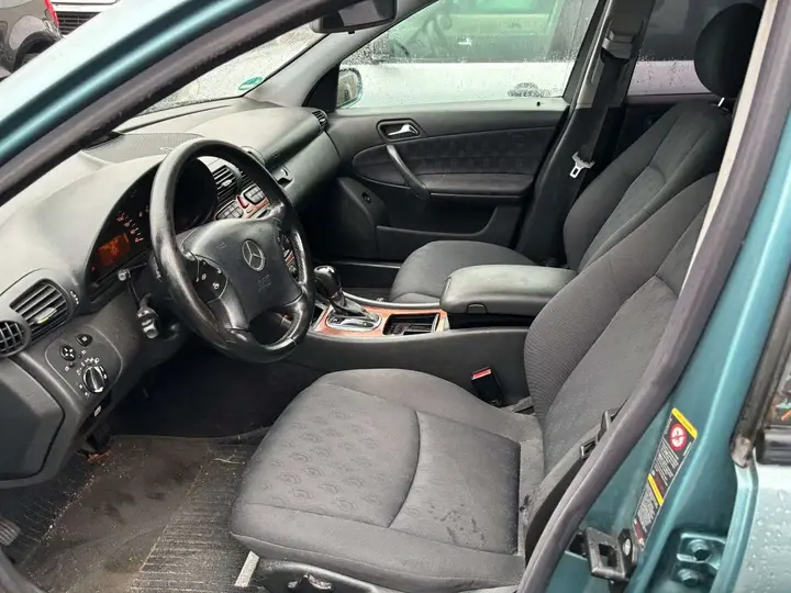 Mercedes-Benz C180 2003 photo 5