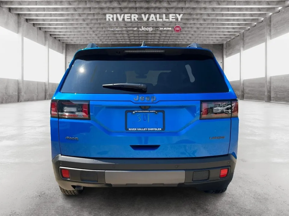 Jeep Cherokee 2026 photo 4