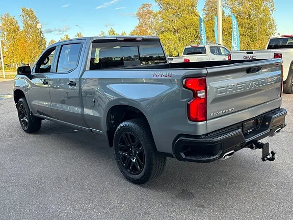 Chevrolet Silverado 1500 2025 photo 2