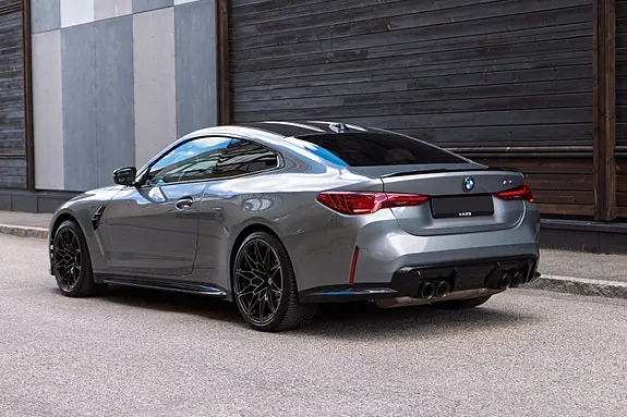 BMW M4 2025 photo 4