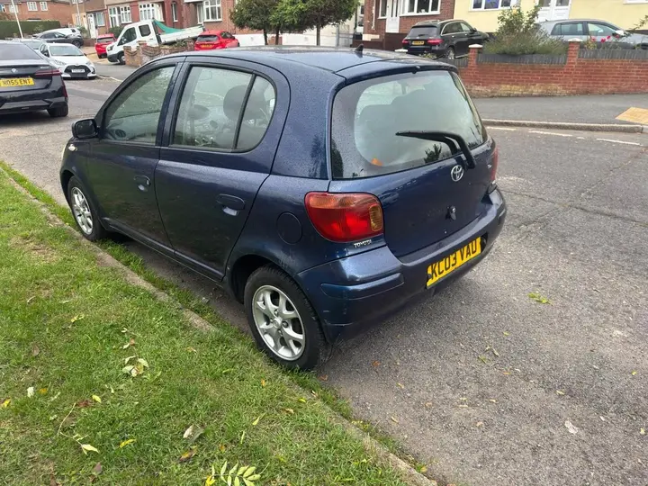 Toyota Yaris 2003 photo 5