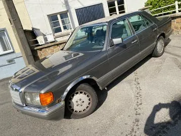 Mercedes-Benz W126