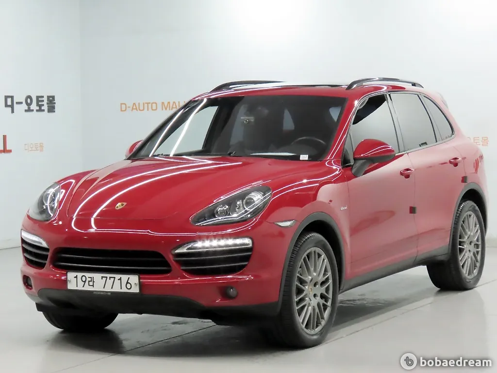 Porsche Cayenne 2014 photo 2