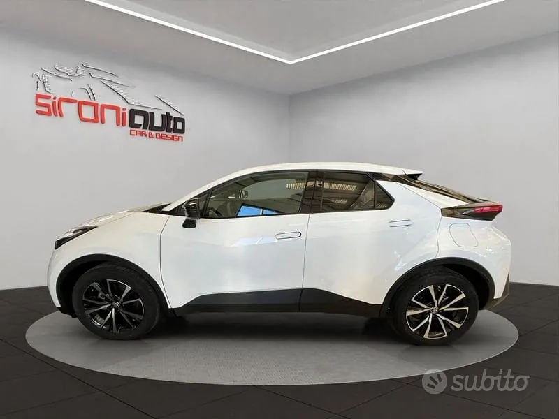 Toyota C-Hr 2025 photo 3
