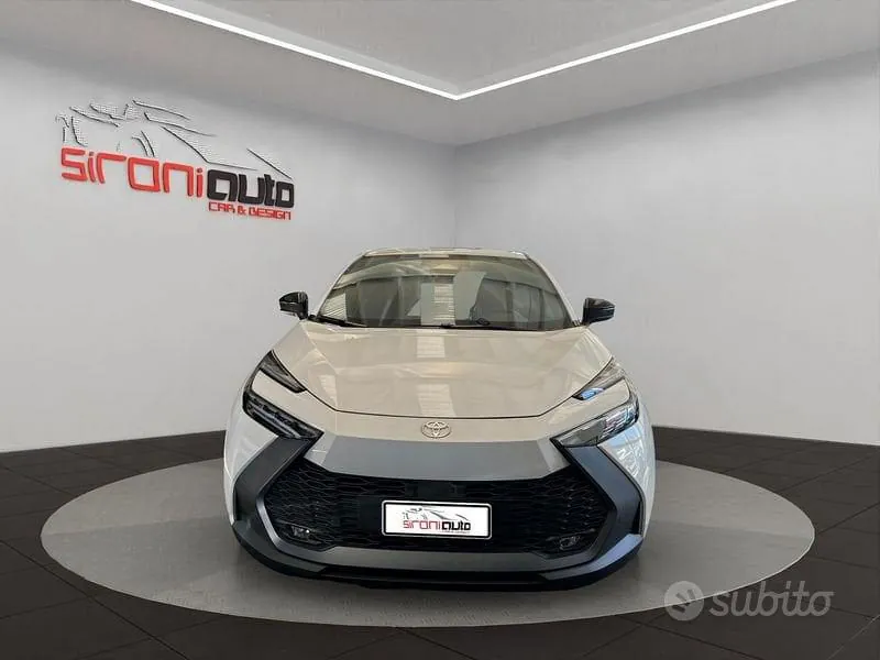 Toyota C-Hr 2025 photo 2