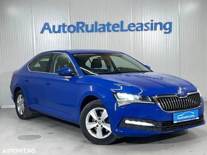 Skoda Superb 2022 photo 2