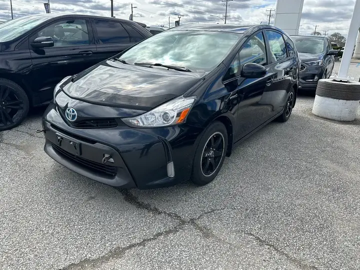 Toyota Prius V