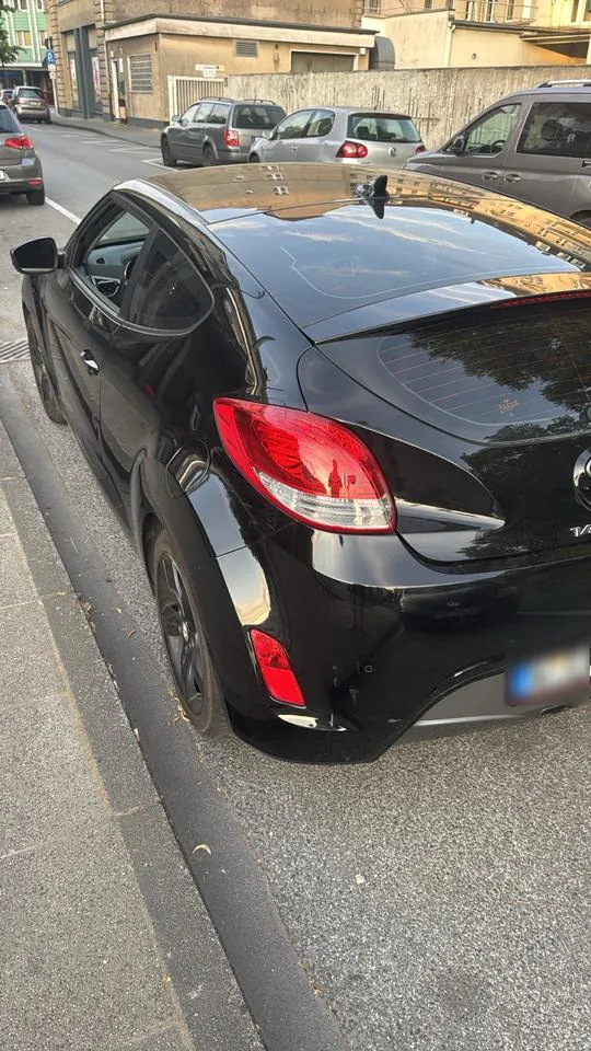 Hyundai Veloster