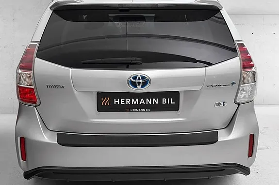 Toyota Prius 2017 photo 4