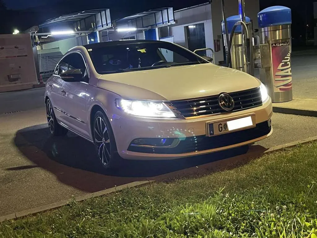 Volkswagen Passat Cc 2014 photo 2