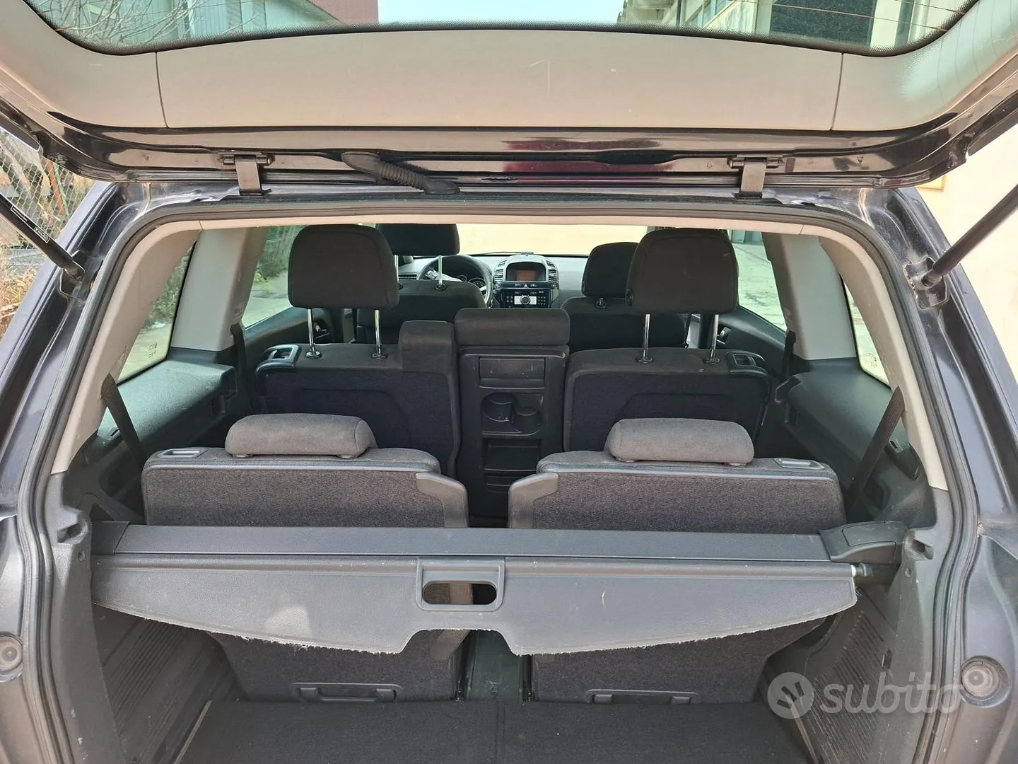 Opel Zafira 2011 photo 4