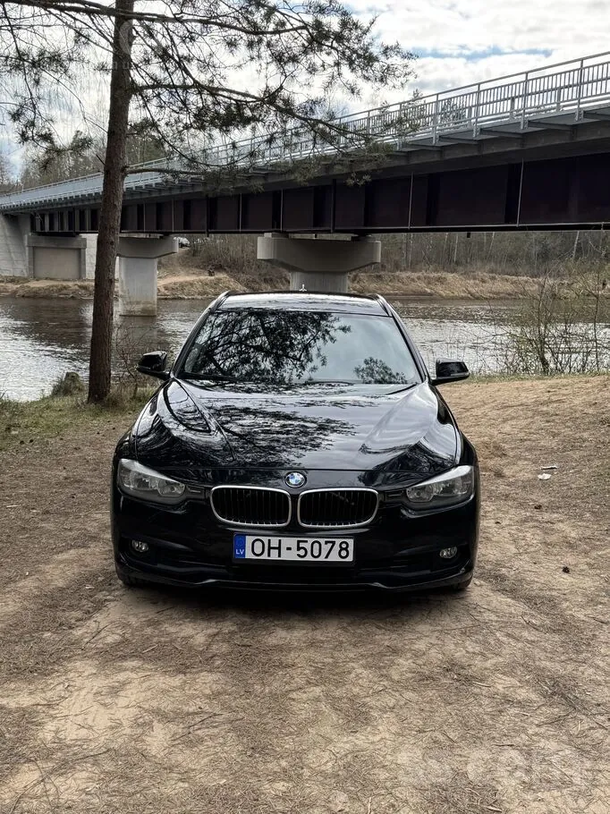 BMW 318 2013 photo 3