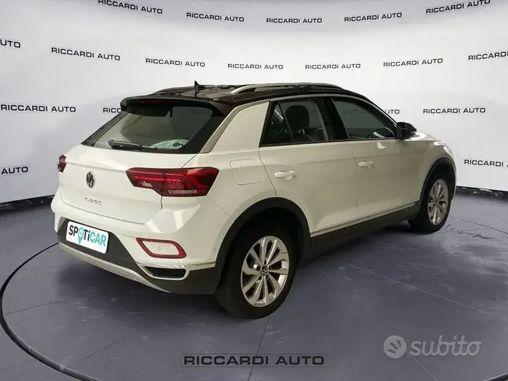 Volkswagen T-Roc 2023 photo 4