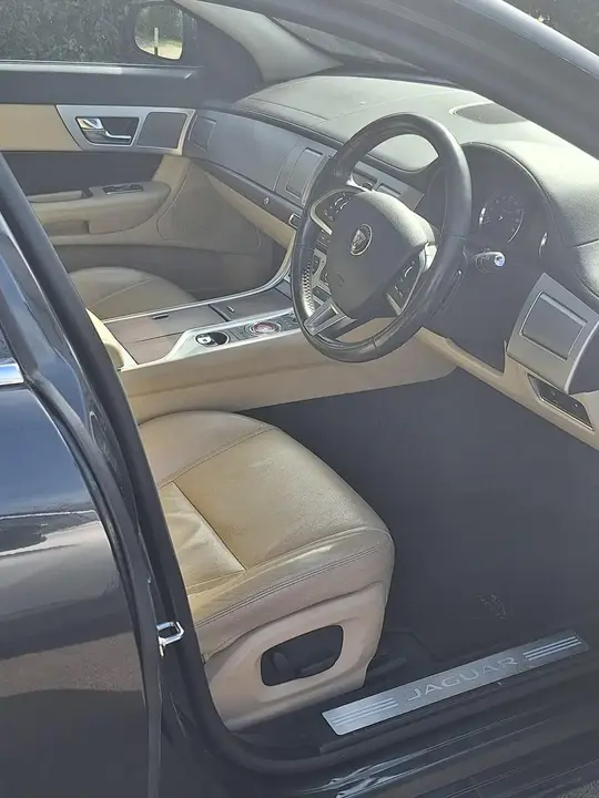 Jaguar Xf 2014 photo 5