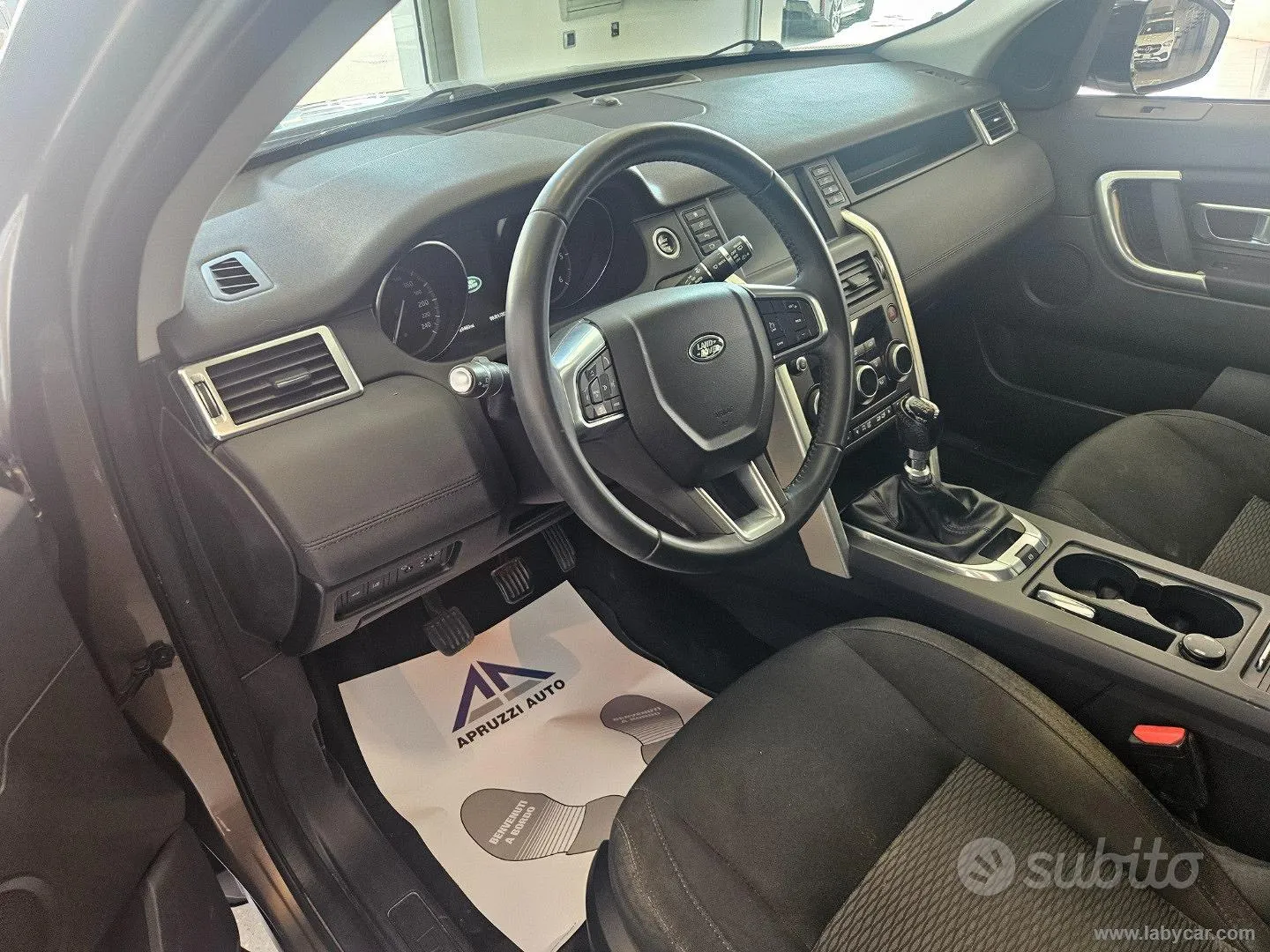 Land Rover Discovery Sport 2016 photo 5