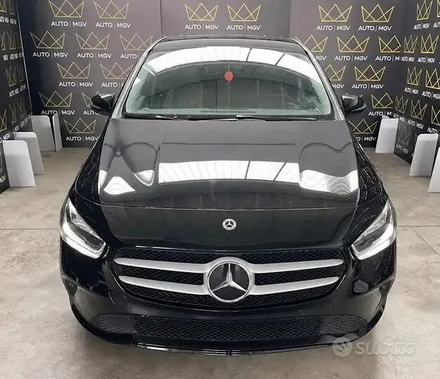 Mercedes-Benz B 180 D Executive 2022 photo 2