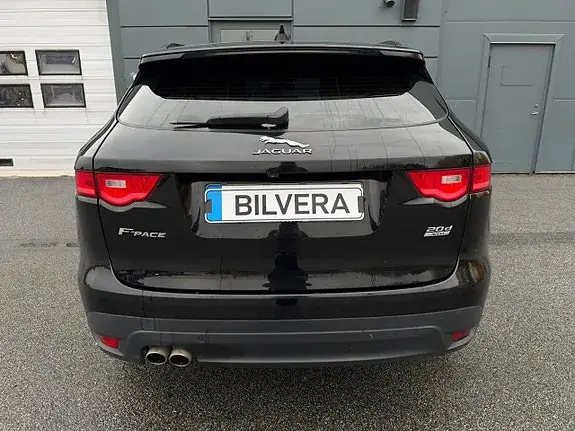 Jaguar F-Pace 2017 photo 5