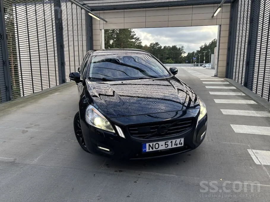 Volvo V60 2012 photo 3