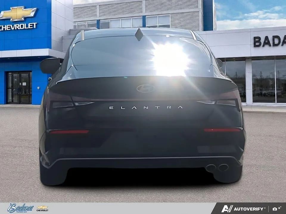 Hyundai Elantra 2025 photo 5