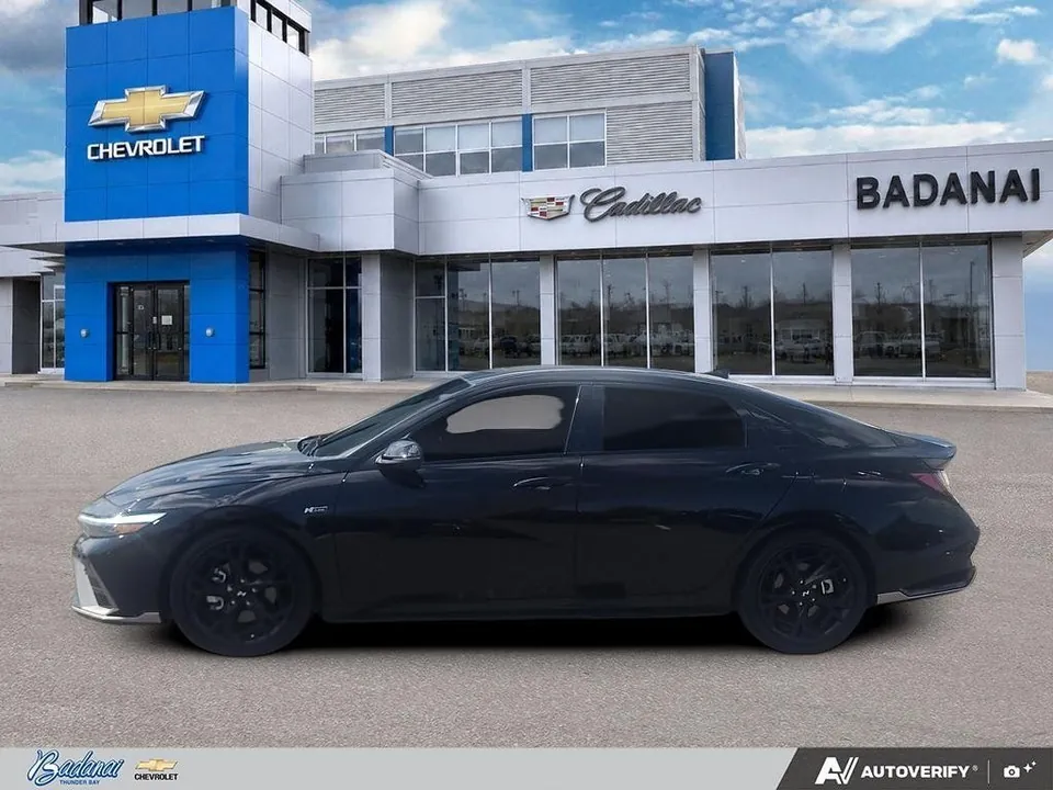 Hyundai Elantra 2025 photo 3
