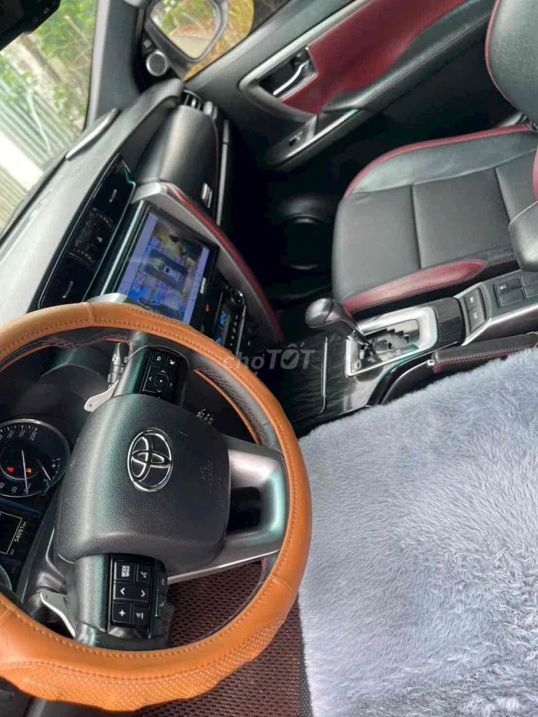 Toyota Fortuner 2022 photo 5