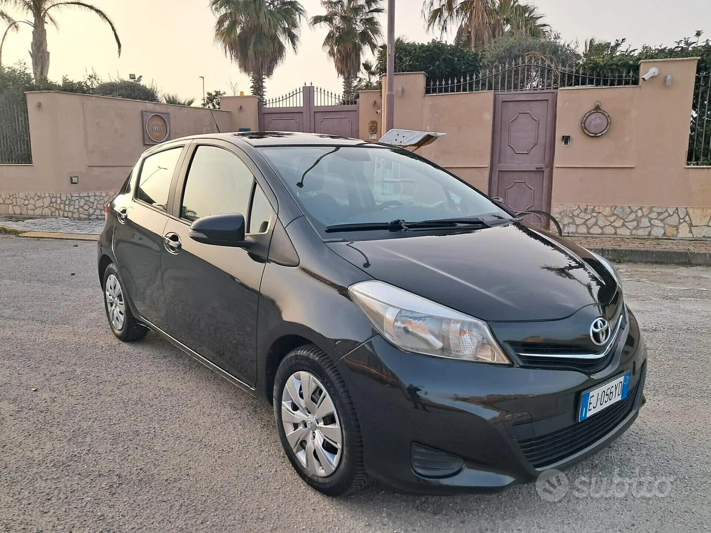 Toyota Yaris 2011 photo 3