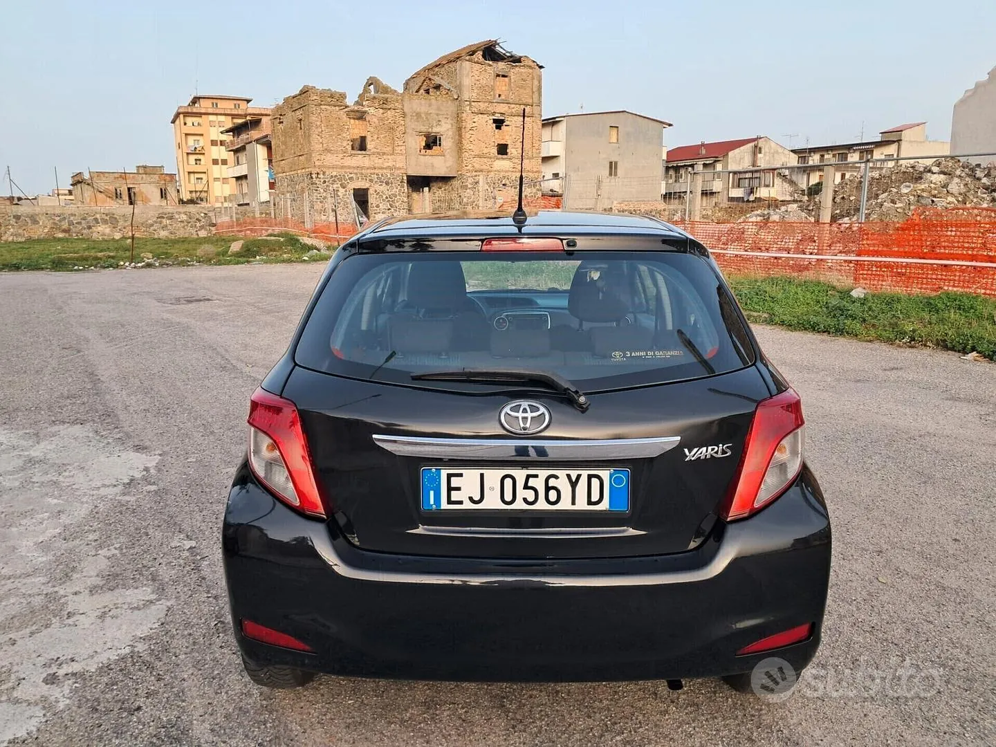 Toyota Yaris 2011 photo 5