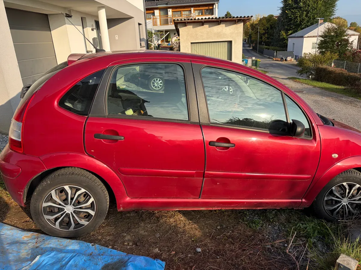 Citroen C3 2009 photo 2