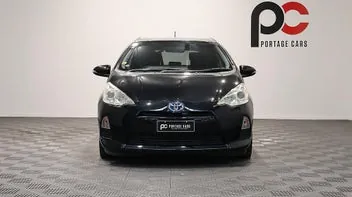 Toyota Aqua 2013 photo 3