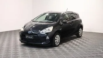 Toyota Aqua 2013 photo 4