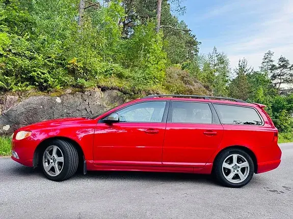 Volvo V70 2012 photo 3