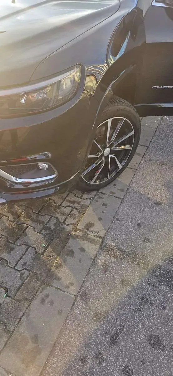 Jeep Cherokee 2019 photo 3