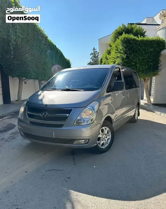 Hyundai H1 2013 photo 3