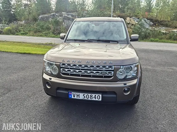 Land Rover Discovery 2011 photo 2