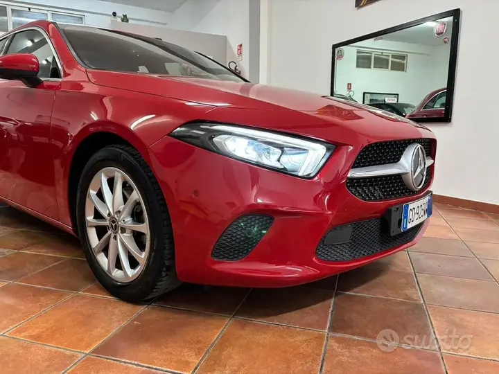 Mercedes-Benz A 180 2019 photo 2