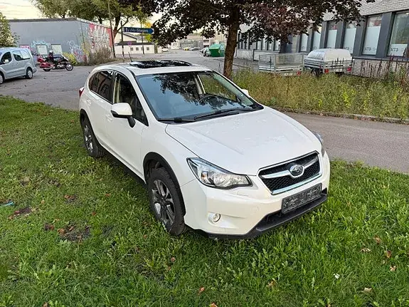 Subaru Xv 2012 photo 3