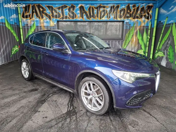 Alfa Romeo Stelvio 2017 photo 2