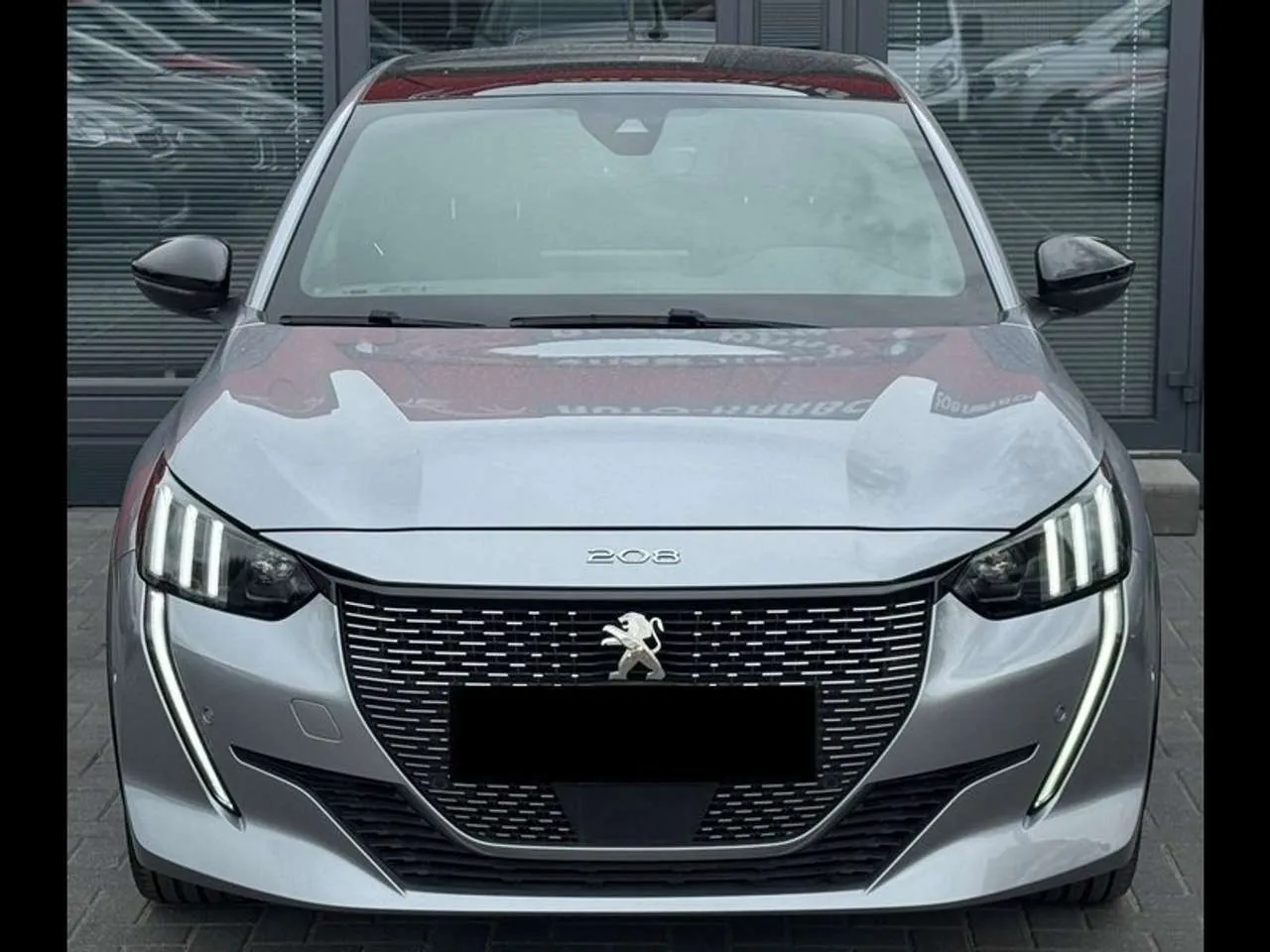 Peugeot 208 2024 photo 3