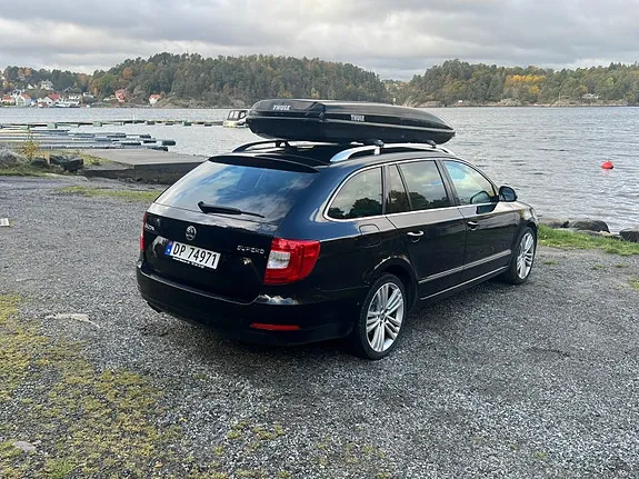 Skoda Superb 2014 photo 5