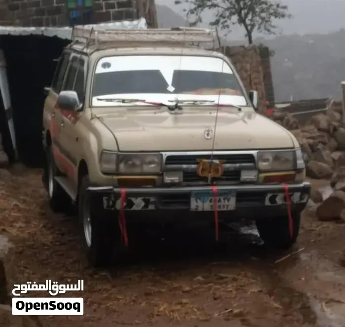 Toyota Land Cruiser 1990 photo 3