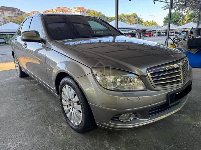 Mercedes-Benz C200