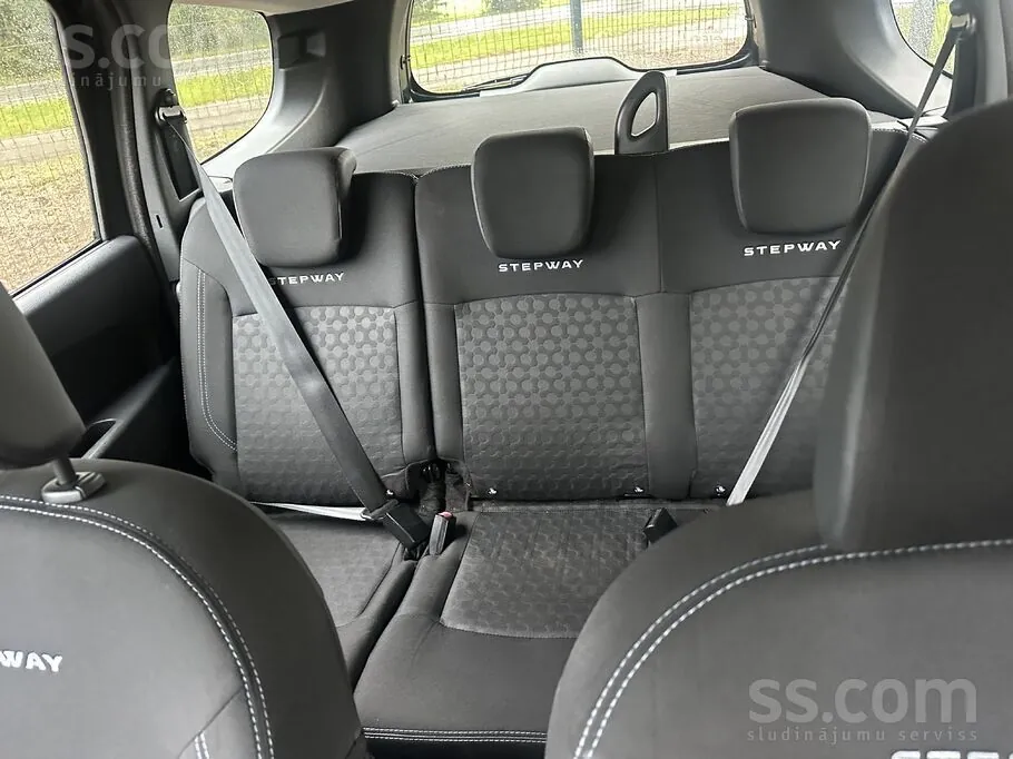 Dacia Lodgy 2015 photo 4